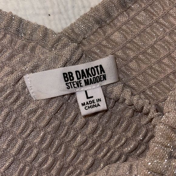 BB Dakota Steve Madden Size Large top - Picture 2 of 3